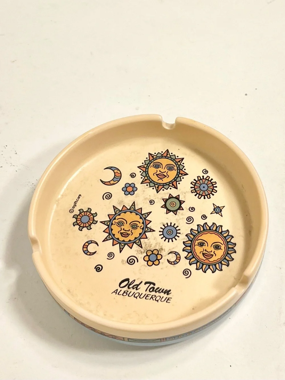 CERAMIC ASHTRAY - OLD TOWN ALBUQUERQUE, NEW MEXICO (SOUVENIR)